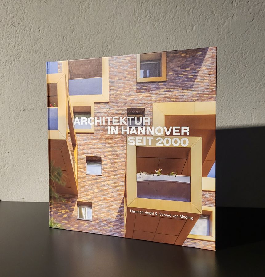 Buchcover „Architektur in Hannover 2000