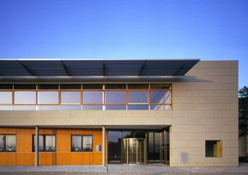 Eingangssituation des Berufsgenossenschaftlichen Schulungsheims, Bad Münder